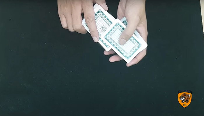 cờ bạc bịp liêng